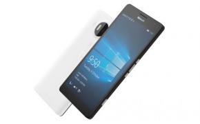 The Lumia 950/XL are *not* Quick Charge 2.0 compatible